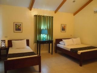 Room
 di Blue Lagoon Inn & Suites