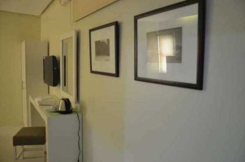 Room
 di Empire Suites Hotel