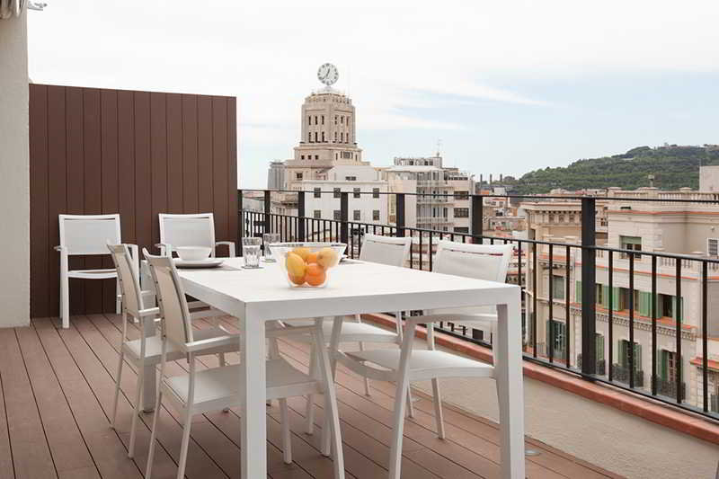 Terrace
 di Rent Top Apartments Rambla Catalunya