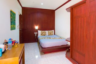 Room thumbnail 6