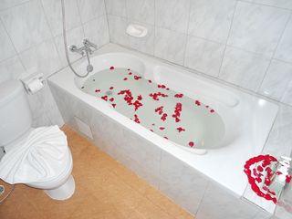 Room thumbnail 11