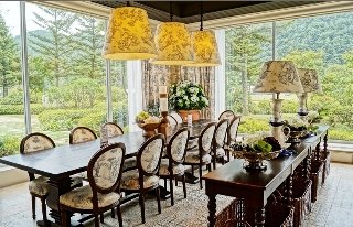 Sports and Entertainment
 di Kensington Flora