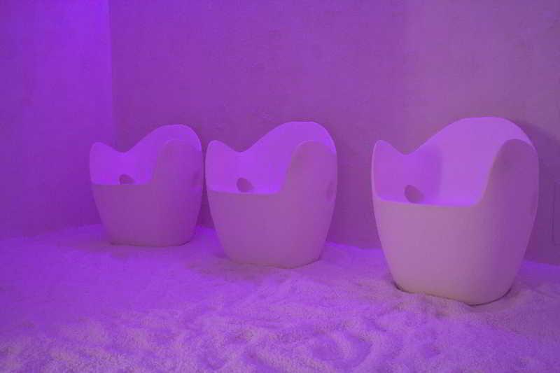 Sports and Entertainment
 di Moderno Hotel