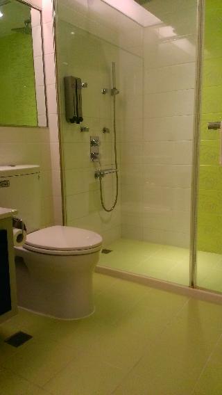 Room:SGL.SU