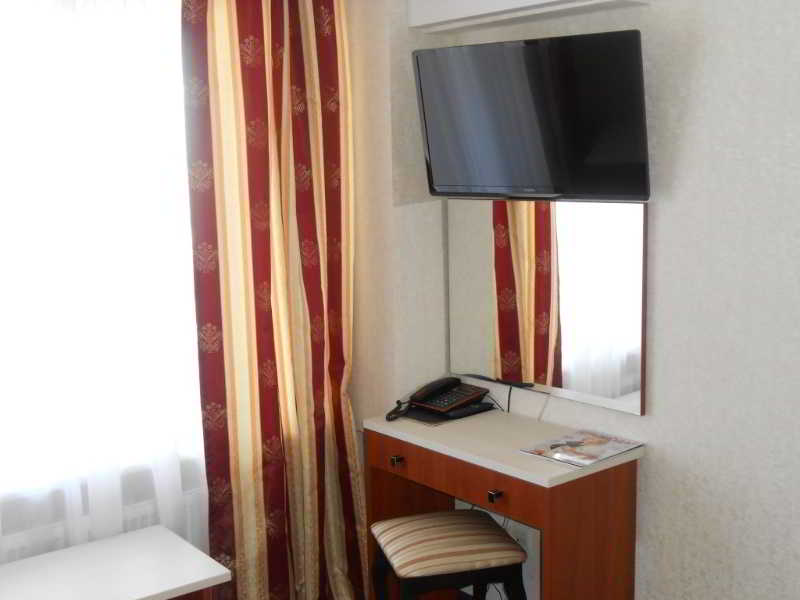 Room thumbnail 12