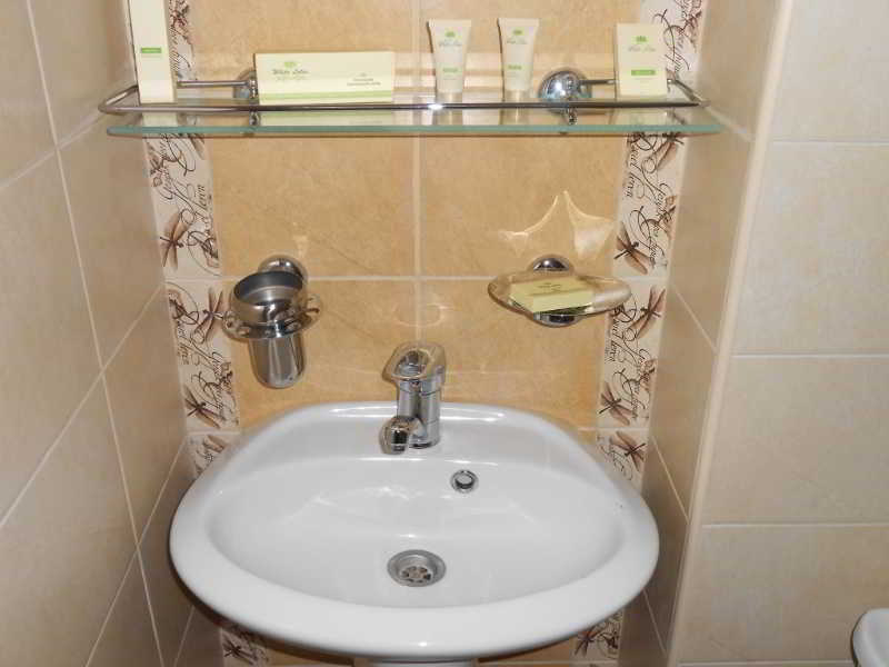 Room thumbnail 19