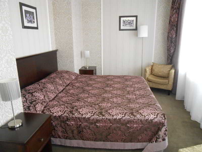 Room thumbnail 20