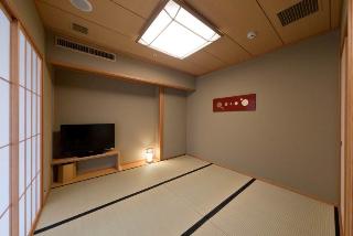Room:SUI.ST
