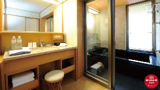 Room:TWN.ST-1