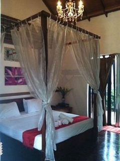 Room
 di The Lotus Garden Suites