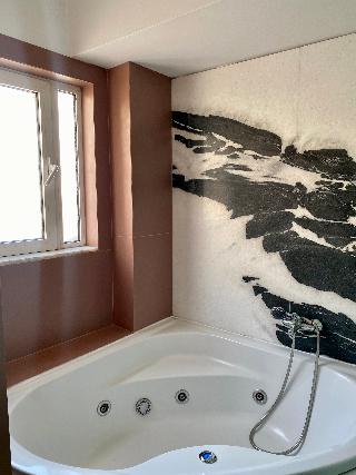 Art Suites