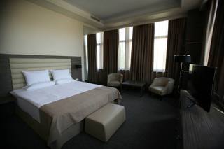 Room thumbnail 17