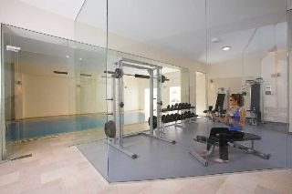 Sports and Entertainment
 di St Nicolas Elegant Residence