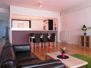 Room
 di The Loft Apartments