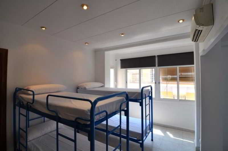 Room
 di Bedcelona Barceloneta Beach Club & Rooms