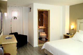 Room
 di Country Internacional