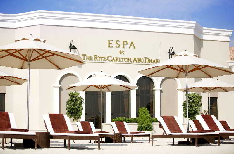 The Ritz-Carlton Abu Dhabi, Grand Canal - Sport