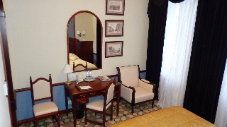 Room
 di Garni
