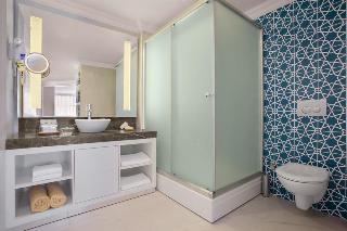 Paloma Marina Suites