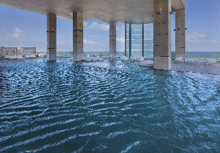 Lobby
 di Isrotel Royal Beach Tel Aviv