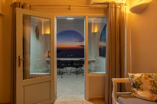 Athermi Suites