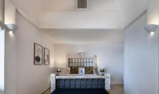 Athermi Suites