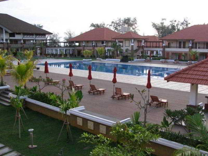 Tok Aman Bali Beach Resort di Terengganu and Kelantan - 1001malam.com