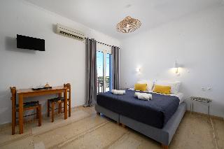 Aquarius Beach Hotel