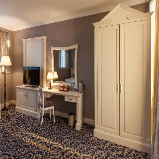 Room Room