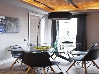 Room
 di AinB Eixample Miro Apartments