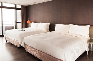 Room:FAM.DX-8