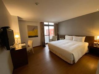 Room:DBL.SU-1