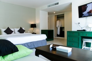Room thumbnail 4