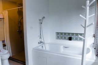 Room thumbnail 12