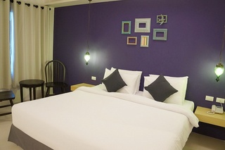 Room thumbnail 2