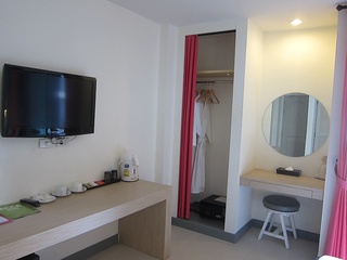 Room thumbnail 26