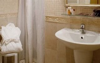 Room
 di Salute Palace