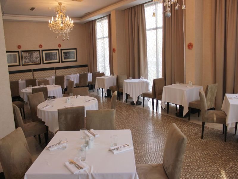Restaurant
 di Sheki Saray