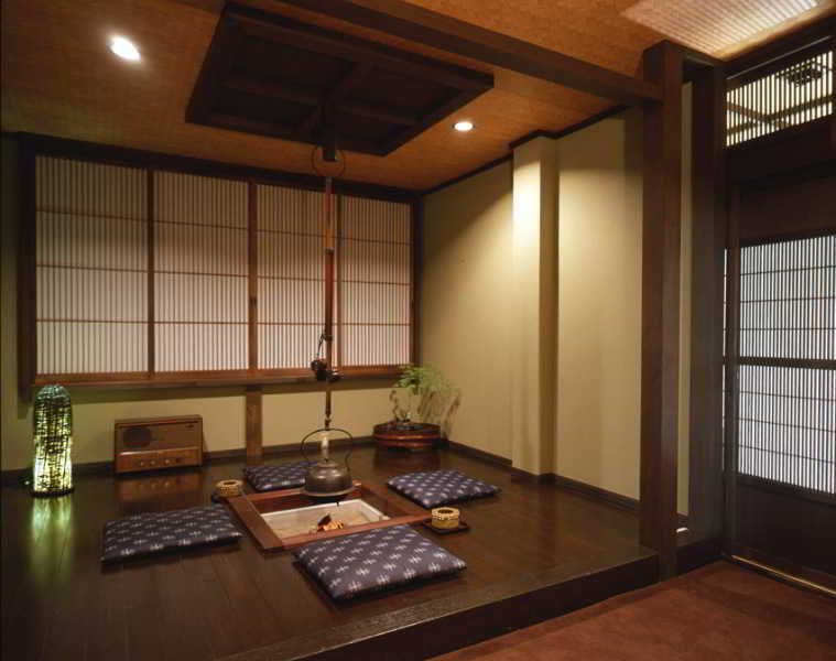 Room
 di Hotakaso Yamanoiori