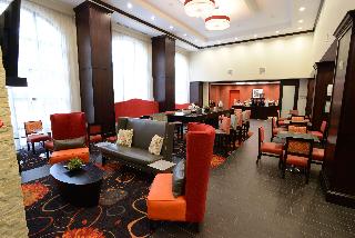 Hampton Inn & Suites Albany At Albany Mall