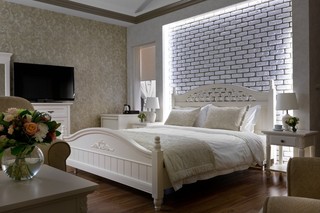 Room thumbnail 1