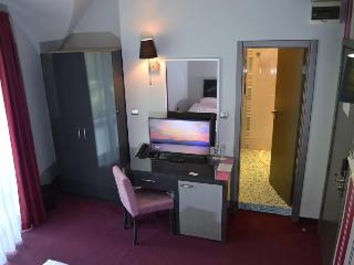 Business Hotel Elate Plaza