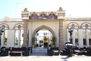 General view
 di Dessole Cataract Layalina