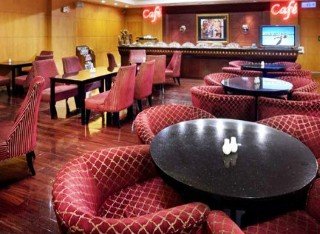 Bar
 di The Splendor Inn