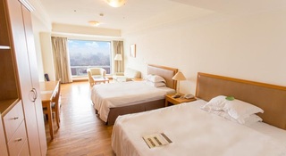 Room:FAM.ST