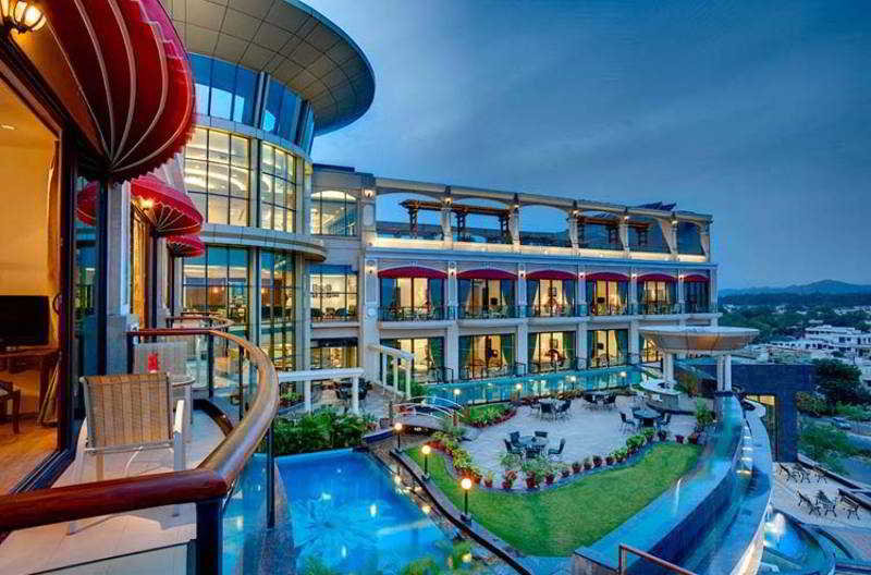 General view
 di Welcom Bella Vista Chandigarh Hotel