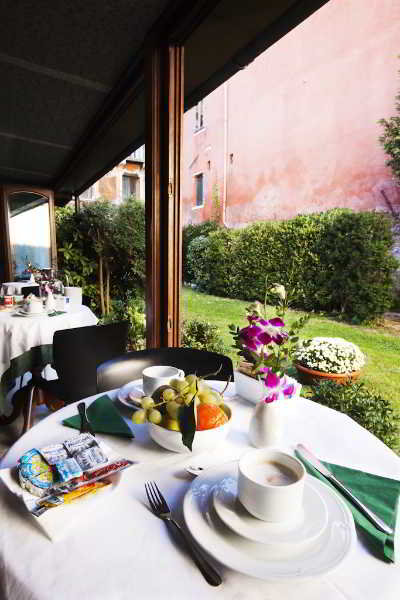 Restaurant
 di Pausania