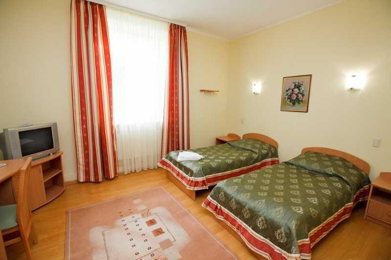 Room
 di Voznesensk