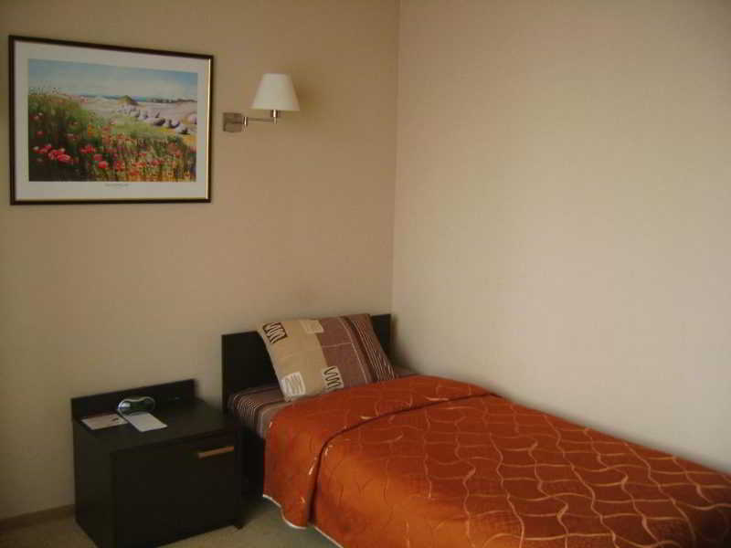 Room
 di Zolotoya Yurta