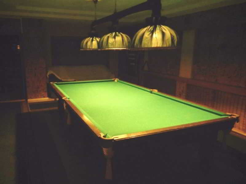 Sports and Entertainment
 di Sibirskiy Safari Club